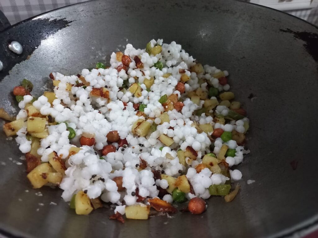 Sago Khichdi with Vegetables