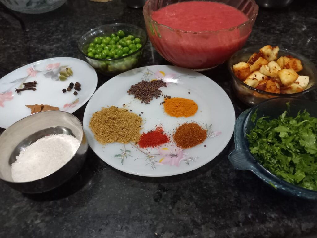 Hotel jaisi Matar Paneer Recipe