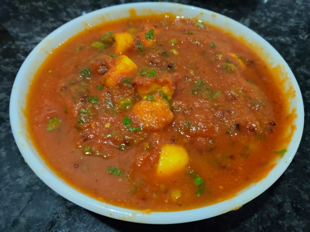 Hotel jaisi Matar Paneer Recipe