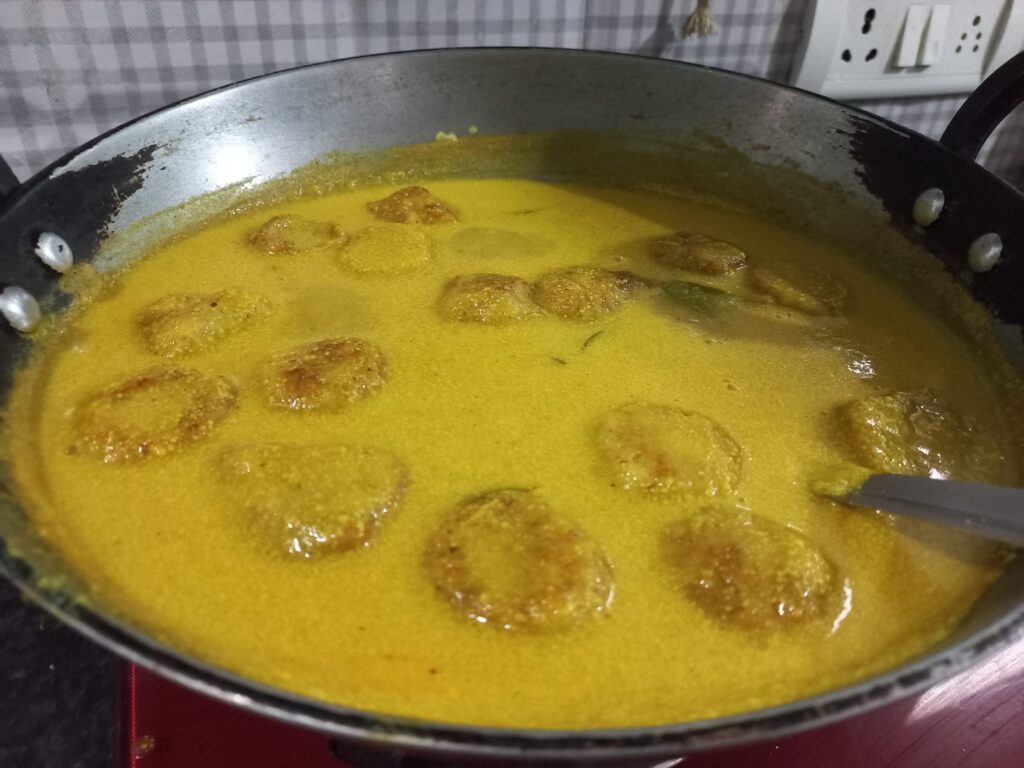 Hari Moong Daal Tazi Mangodi Recipe