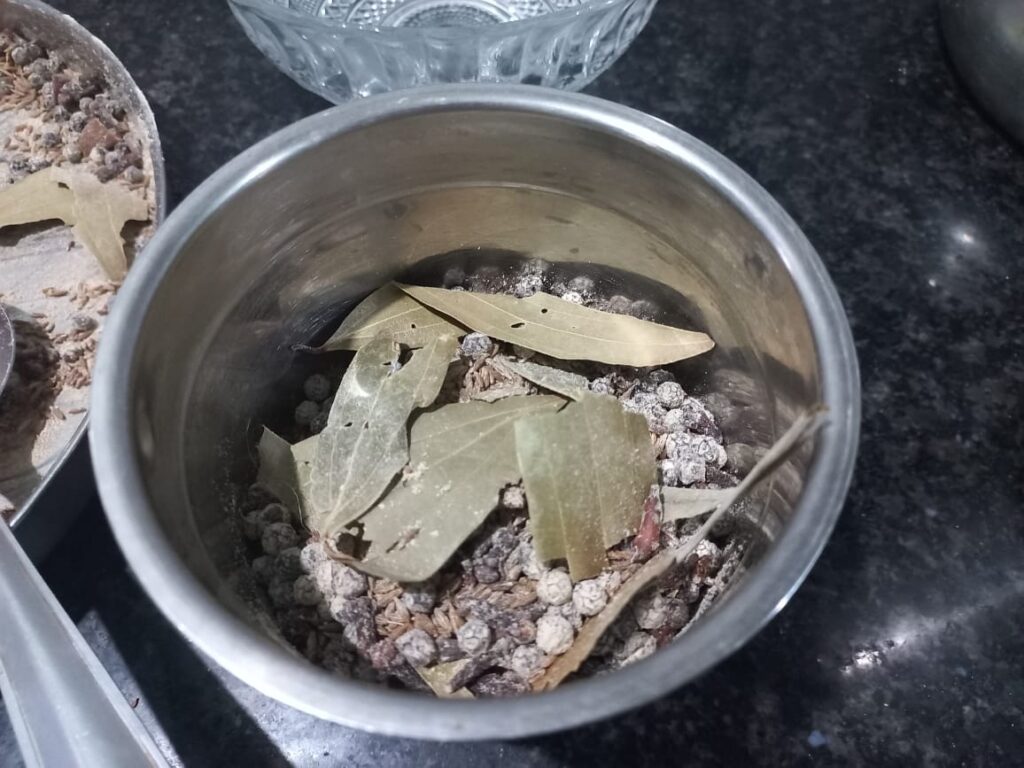 Aise Banayen Double Swad Aur Khushbu Wala Garam Masala